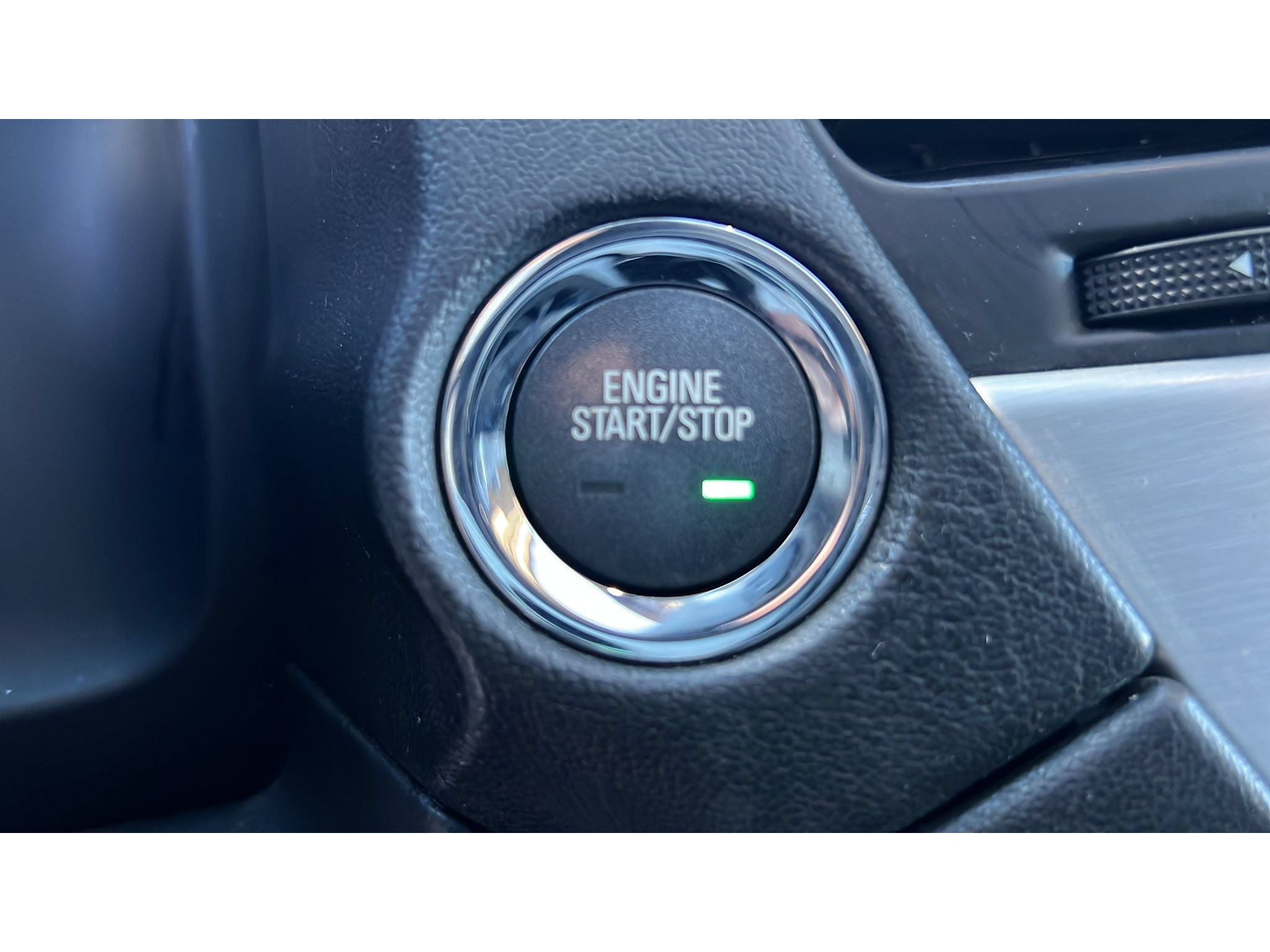Used 2015 GMC Yukon SLT w/ Open Road Package AWD/4WD image 21