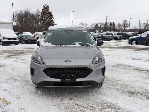 Used 2022 Ford Escape SE w/ Convenience Package image 8