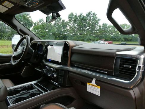 New 2026 Ford F350 King Ranch w/ Chrome Package AWD/4WD image 15