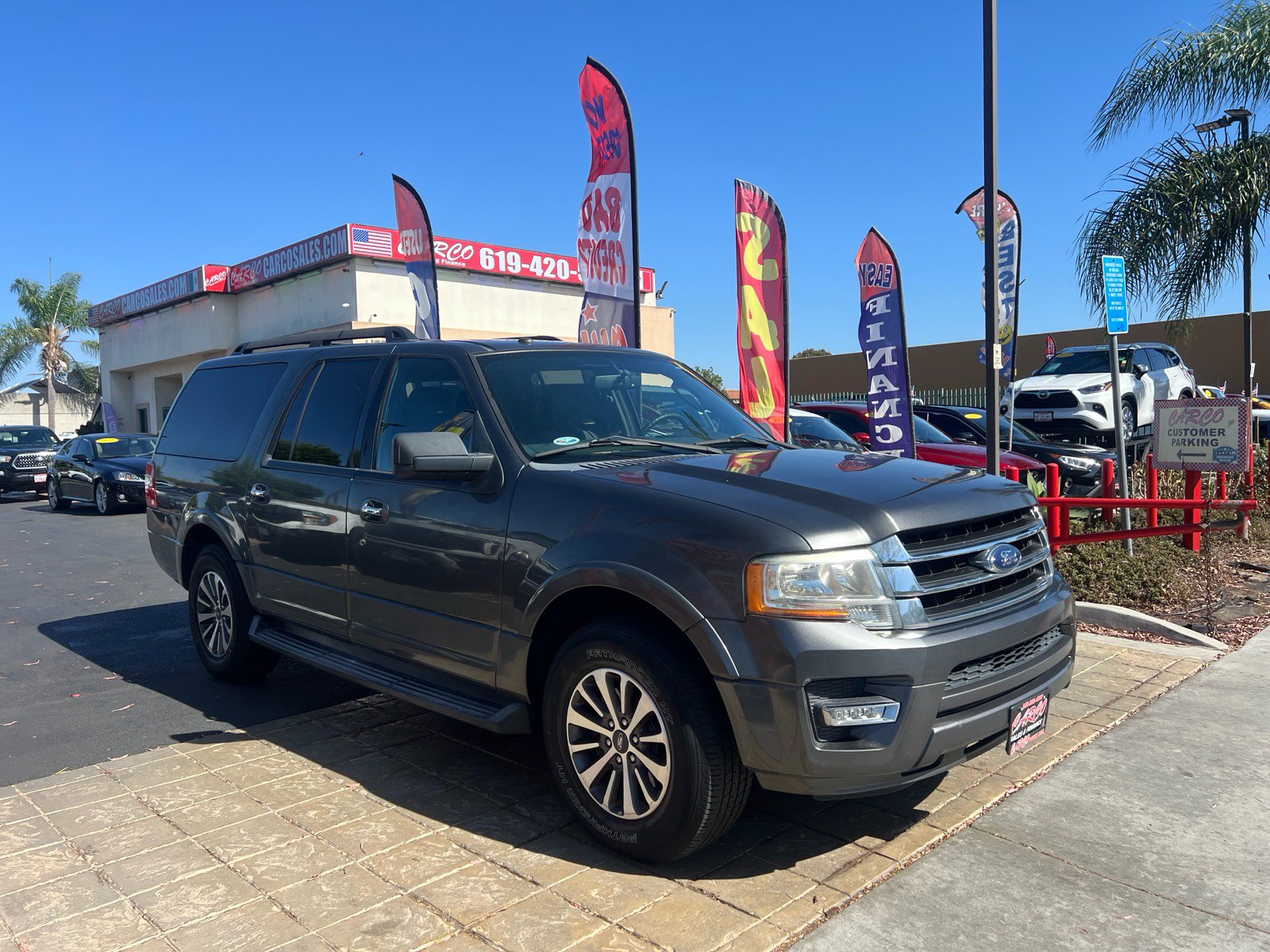 Used 2017 Ford Expedition EL XLT RWD image 2