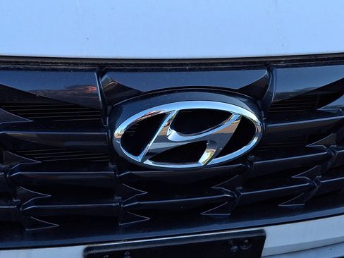 Certified 2023 Hyundai Tucson SEL AWD/4WD image 8