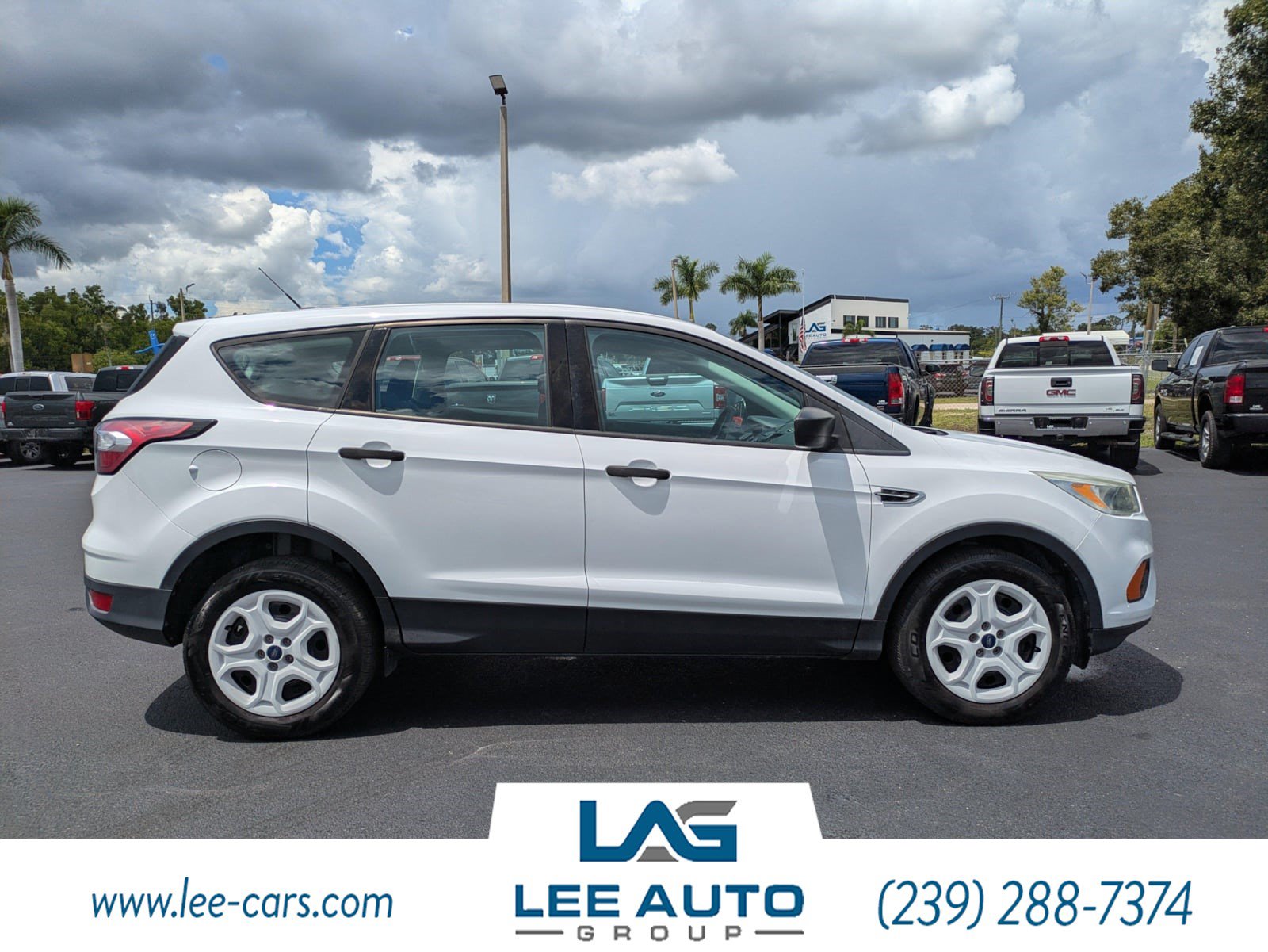 Used 2017 Ford Escape S FWD image 2