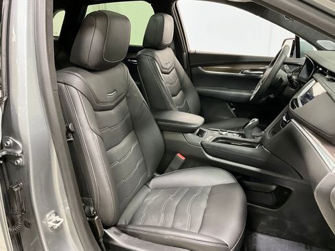 Used 2024 Cadillac XT5 Premium Luxury w/ Platinum Package image 7