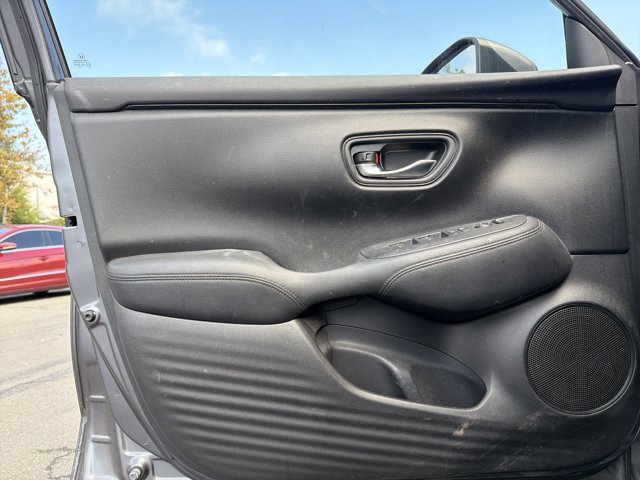 Used 2023 Honda HR-V LX image 10