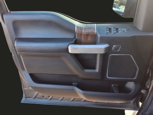 Used 2020 Ford F150 Lariat w/ Equipment Group 502A Luxury image 17