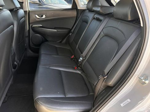 Used 2022 Hyundai Kona Limited image 27