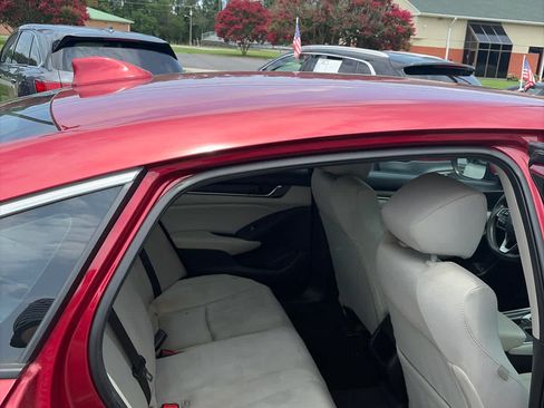 Used 2018 Honda Accord LX image 14