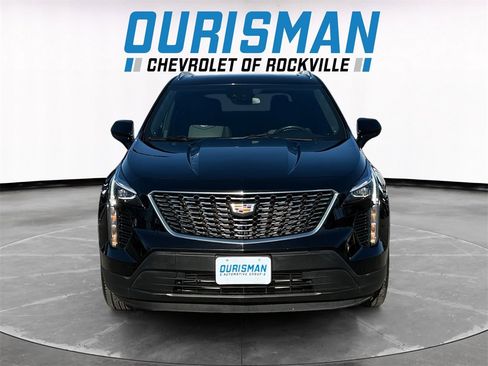 Used 2022 Cadillac XT4 Luxury w/ Cold Weather Package image 8