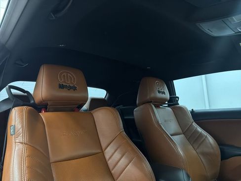 Used 2016 Dodge Challenger SRT Hellcat image 22