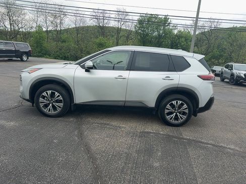 Used 2023 Nissan Rogue SV w/ SV Premium B Package AWD/4WD image 7