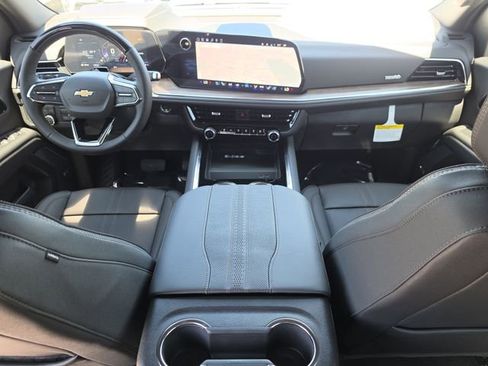 New 2026 Chevrolet Suburban High Country image 15