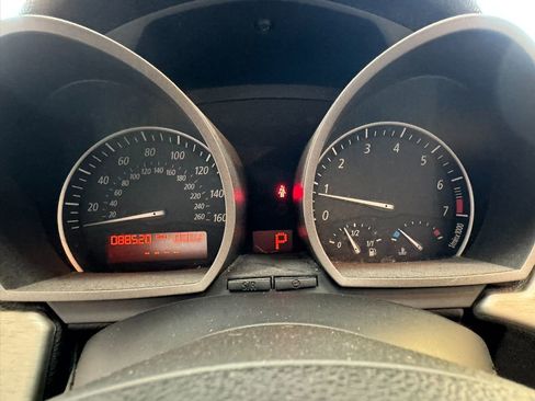 Used 2003 BMW Z4 2.5i image 26