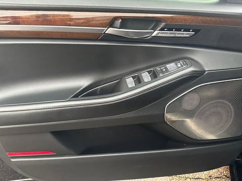 Used 2017 Genesis G90 5.0 Ultimate image 21