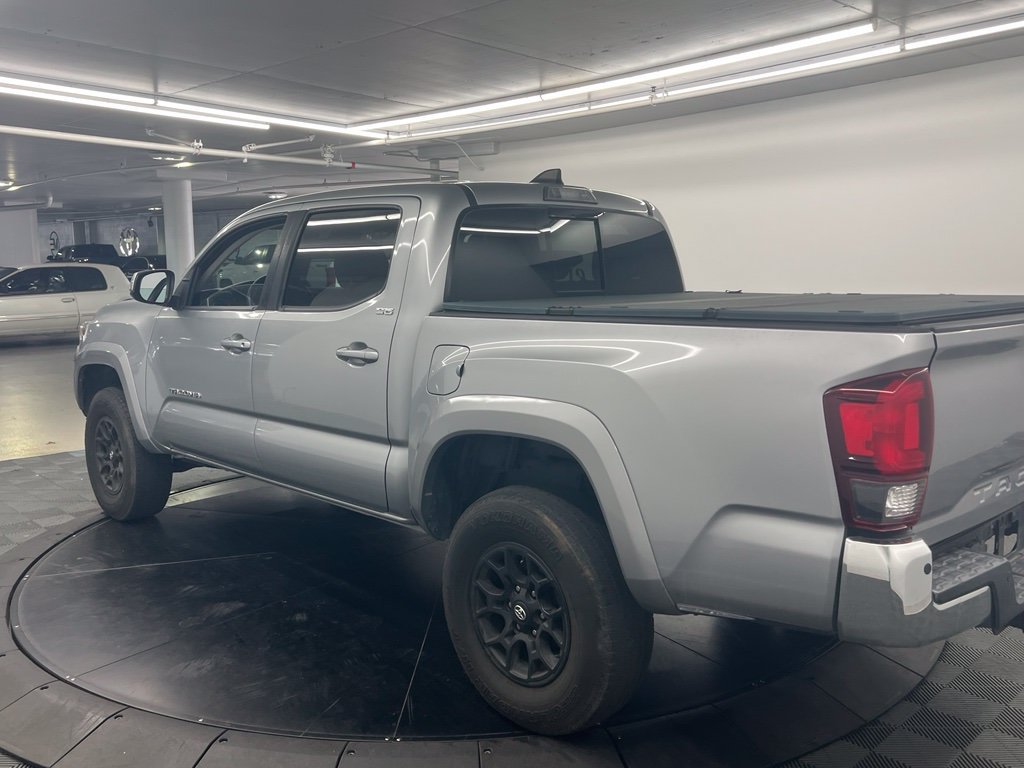 Used 2020 Toyota Tacoma SR5 RWD image 5