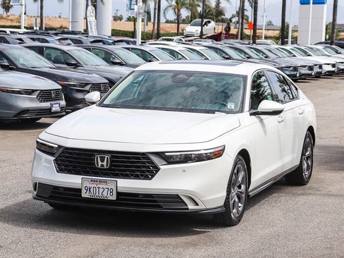 Used 2024 Honda Accord EX-L image 3