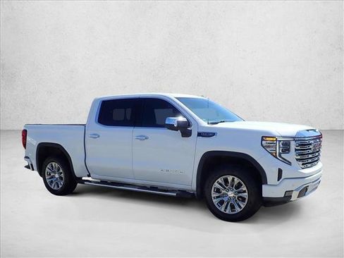 Used 2023 GMC Sierra 1500 Denali AWD/4WD image 5