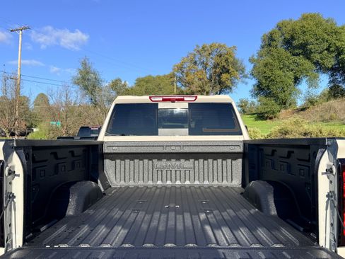 New 2026 GMC Sierra 2500 SLE w/ SLE Value Package; image 7