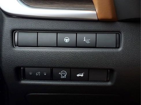 New 2026 Nissan Rogue Platinum AWD/4WD image 18