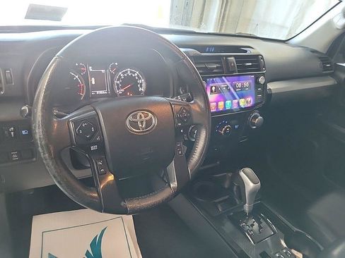 Used 2021 Toyota 4Runner TRD Off-Road Premium w/ Moonroof Package AWD/4WD image 10