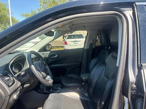 Used 2019 Jeep Compass Limited AWD/4WD image 13