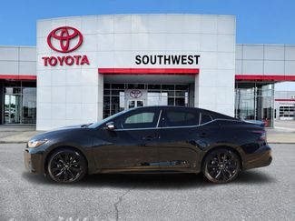 Used 2023 Nissan Maxima SR video 3