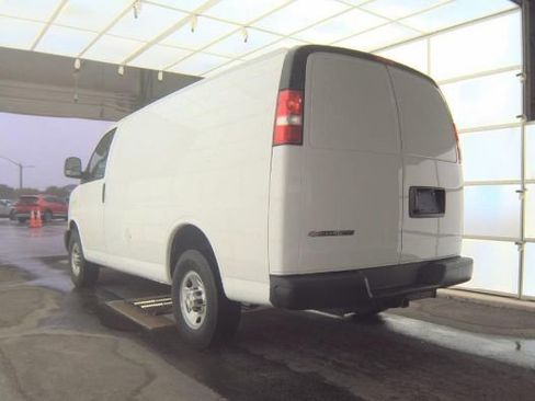 Used 2020 Chevrolet Express 2500 w/ Driver Convenience Package RWD image 2