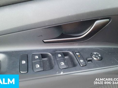 Used 2025 Hyundai Elantra Sport image 12