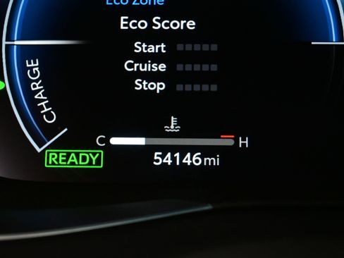 Used 2024 Toyota Venza Limited AWD/4WD image 26
