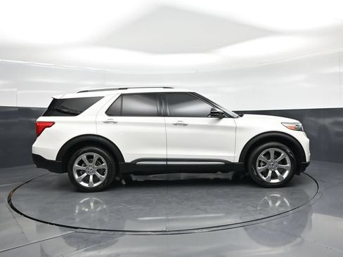 Used 2020 Ford Explorer Platinum w/ Premium Technology Package AWD/4WD image 30