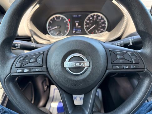 Used 2024 Nissan Sentra S FWD image 15
