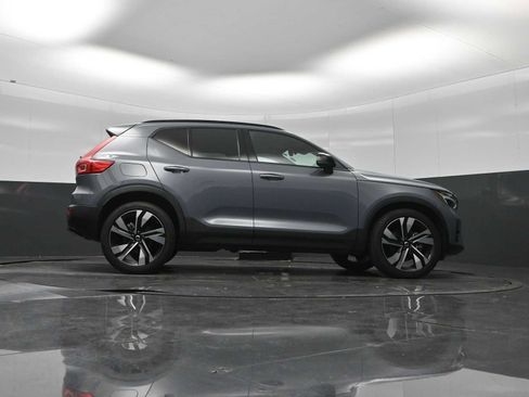 Used 2023 Volvo XC40 B5 Plus w/ Driver Assist Package AWD/4WD image 43