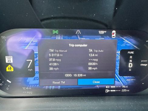 Used 2024 Volvo XC60 T8 Core AWD/4WD image 11