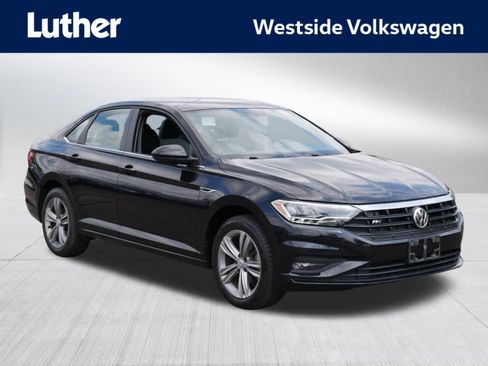 Used 2019 Volkswagen Jetta R-Line w/ R-Line Cold Weather Package FWD image 1