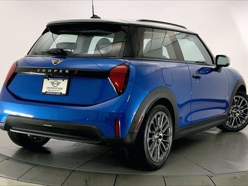 Certified 2025 MINI Cooper S image 12
