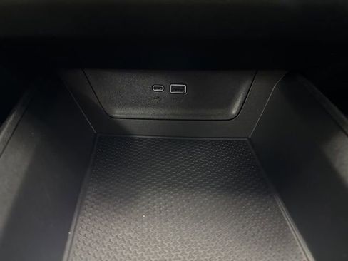 Used 2026 Chevrolet Equinox LT w/ Convenience Package II FWD image 20