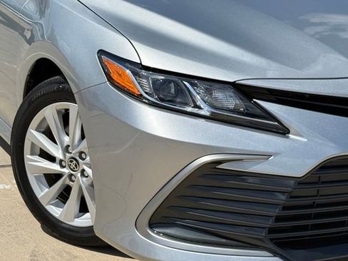 Used 2024 Toyota Camry LE w/ Convenience Package FWD image 3