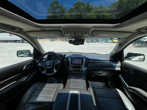 Used 2015 GMC Yukon XL Denali w/ Touring Package AWD/4WD image 15