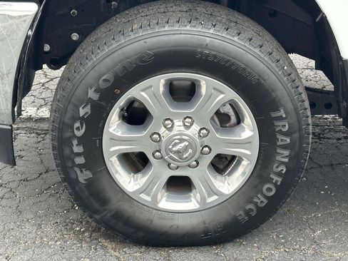 Used 2024 RAM 2500 Big Horn image 9