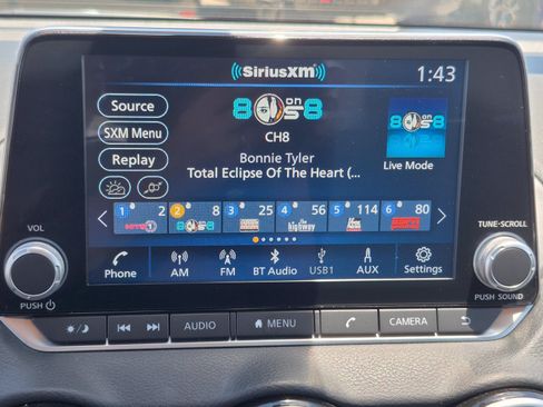 Used 2025 Nissan Sentra SV FWD image 28