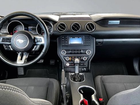 Used 2022 Ford Mustang Coupe RWD image 7