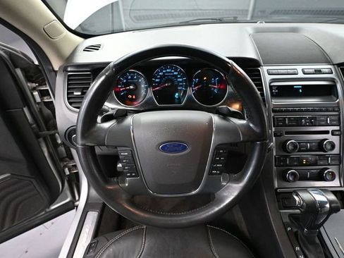 Used 2010 Ford Taurus Limited image 23