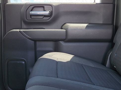 Used 2024 Chevrolet Silverado 2500 Custom w/ Custom Convenience Package AWD/4WD image 16