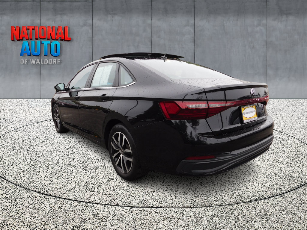 Used 2026 Volkswagen Jetta SE FWD image 7