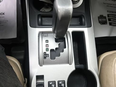 Used 2011 Toyota 4Runner Limited AWD/4WD image 17