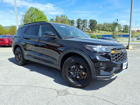 New 2026 Ford Explorer Tremor AWD/4WD image 3