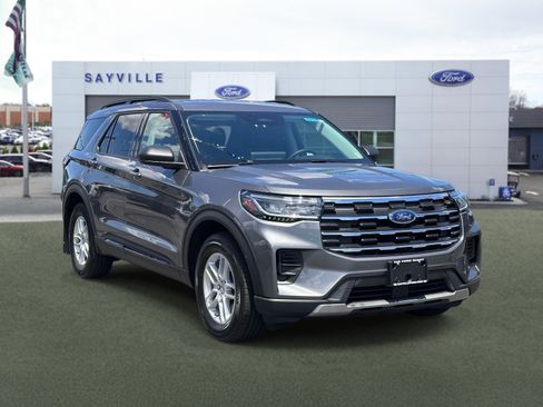 Used 2026 Ford Explorer Active AWD/4WD image 6