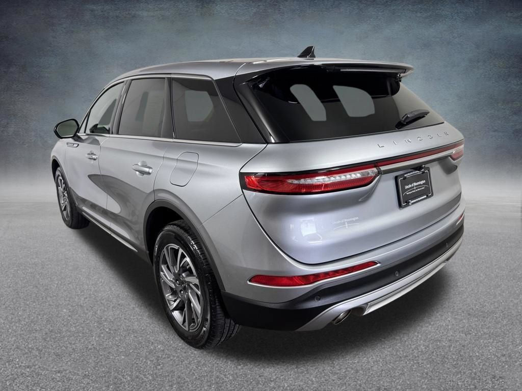 Used 2023 Lincoln Corsair AWD w/ Equipment Group 101A image 5