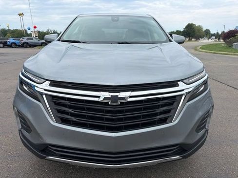 Used 2024 Chevrolet Equinox LT w/ LPO, Floor Liner Package FWD image 2