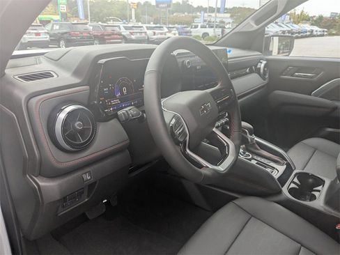 Certified 2025 Chevrolet Colorado Z71 w/ Z71 Convenience Package 2 image 16