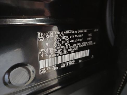 Used 2025 Toyota RAV4 XLE image 37